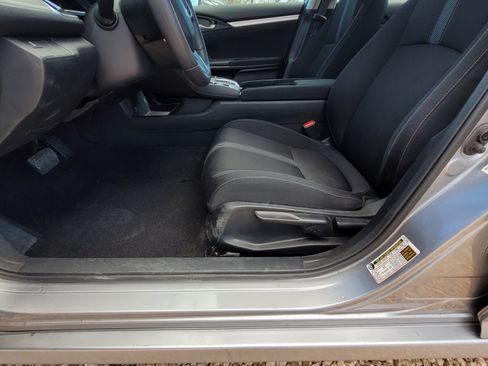 Used 2017 Honda Civic EX image 9