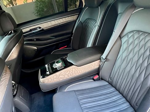 Used 2022 Genesis G90 3.3T Premium image 25