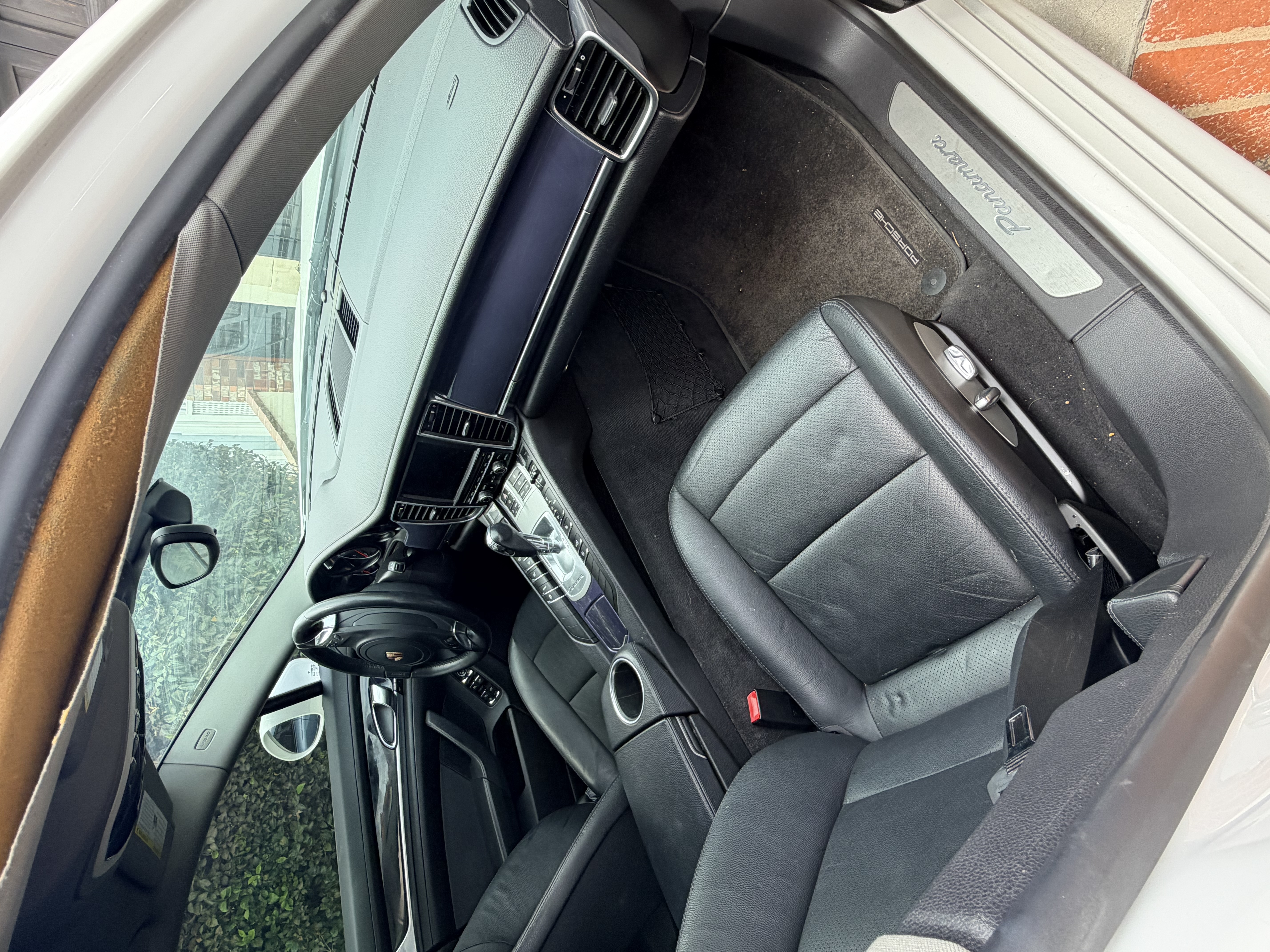 Used 2012 Porsche Panamera RWD image 10