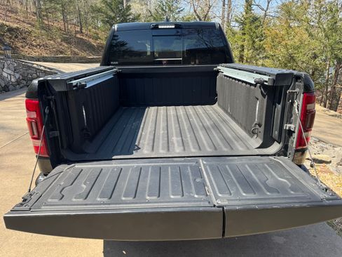 Used 2021 RAM 1500 Limited image 11