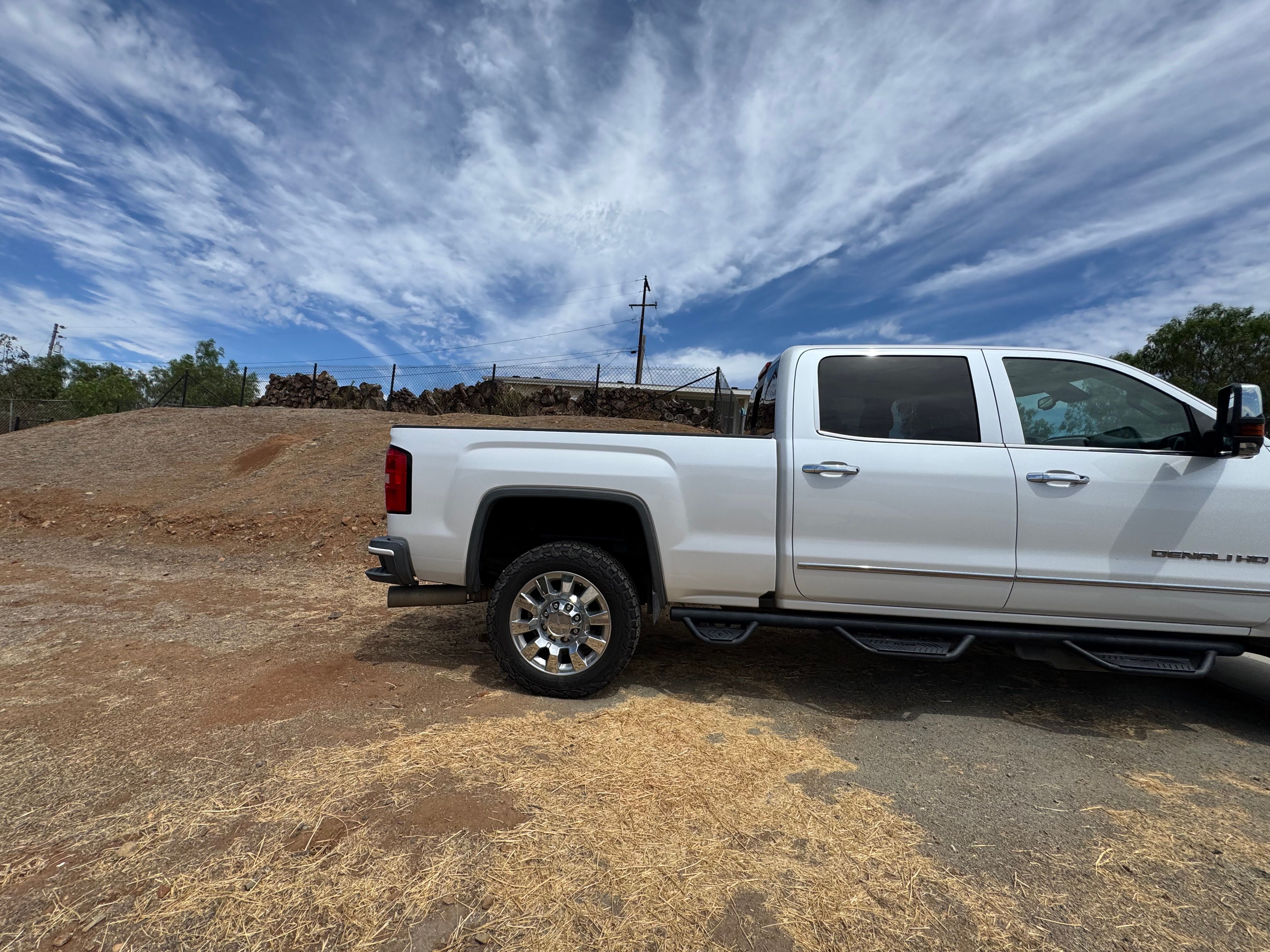 Used 2019 GMC Sierra 2500 Denali w/ Duramax Plus Package AWD/4WD image 10