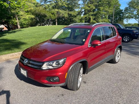 Used 2013 Volkswagen Tiguan SEL AWD/4WD image 4