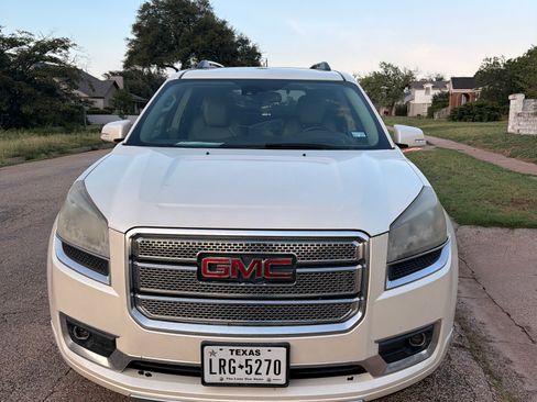 Used 2015 GMC Acadia Denali FWD image 2