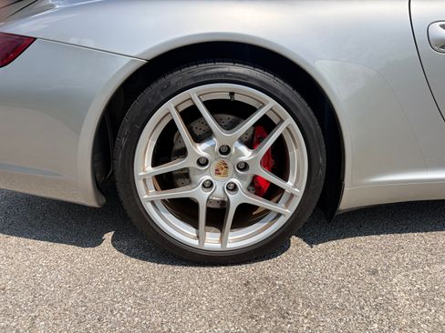 Used 2005 Porsche 911 Carrera S RWD image 15