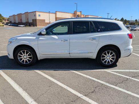 Used 2017 Buick Enclave Leather w/ Trailering Package image 4