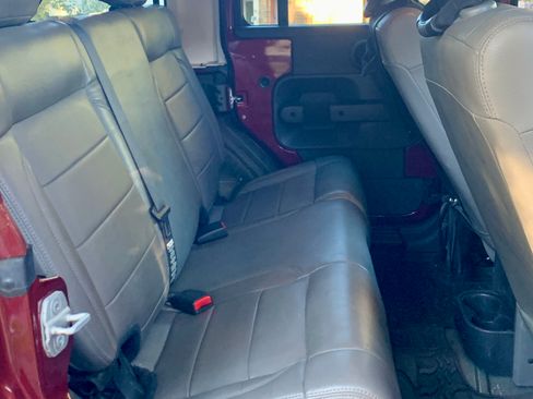 Used 2007 Jeep Wrangler Unlimited Sahara w/ Trailer Tow Group image 14