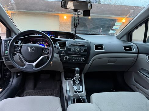 Used 2013 Honda Civic LX image 11