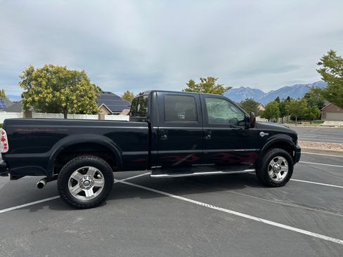 Used 2005 Ford F250 Harley-Davidson image 1
