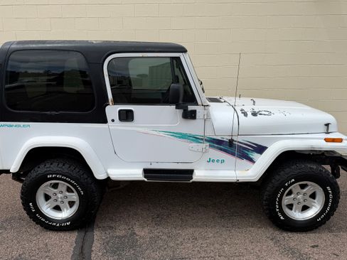 Used 1994 Jeep Wrangler SE AWD/4WD image 6