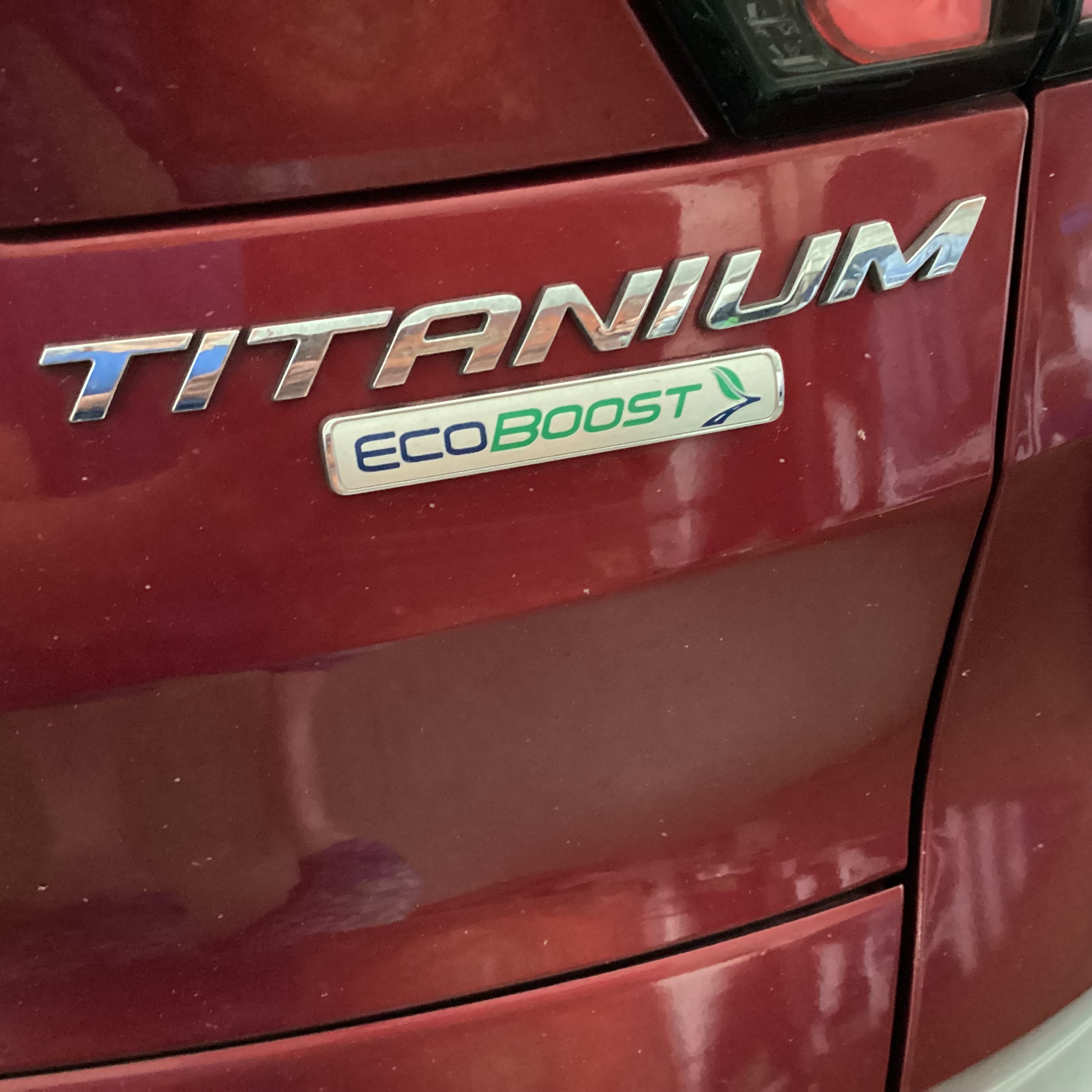 Used 2017 Ford Escape Titanium FWD image 9