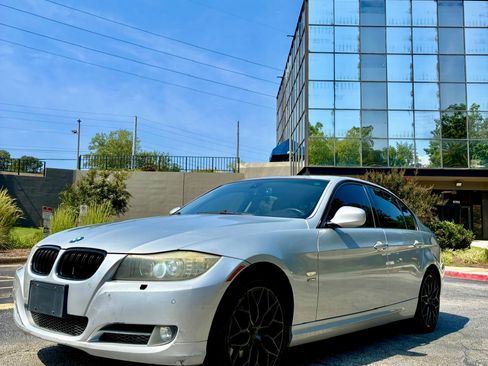 Used 2009 BMW 335i xDrive Sedan AWD/4WD image 10