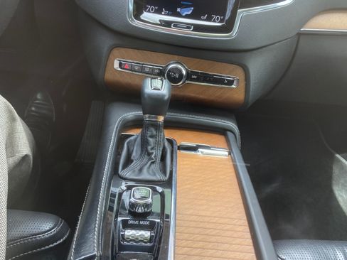 Used 2018 Volvo XC90 T6 Inscription w/ Convenience Package image 9