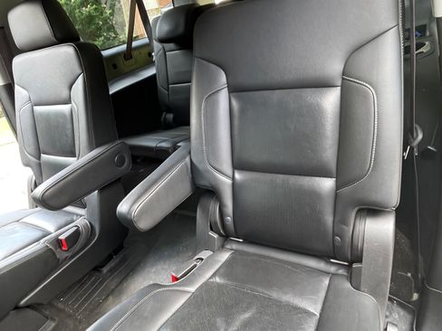 Used 2017 Chevrolet Suburban Premier AWD/4WD image 20