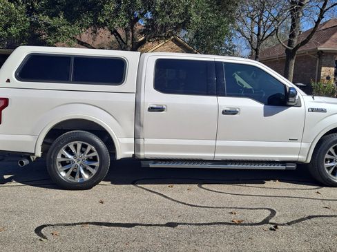 Used 2017 Ford F150 Lariat image 1