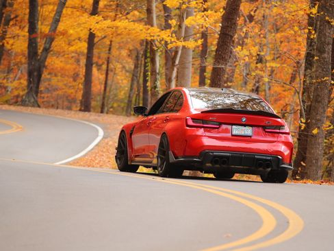 Used 2025 BMW M3 Competition w/ Carbon Package image 4