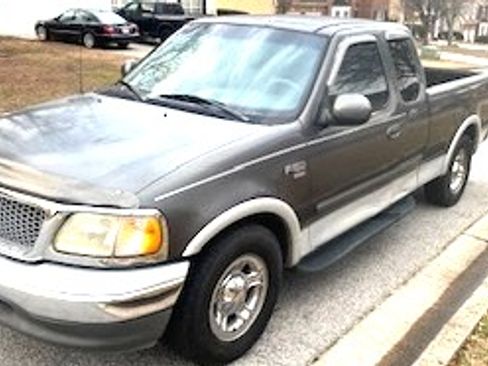 Used 2002 Ford F150 King Ranch image 2