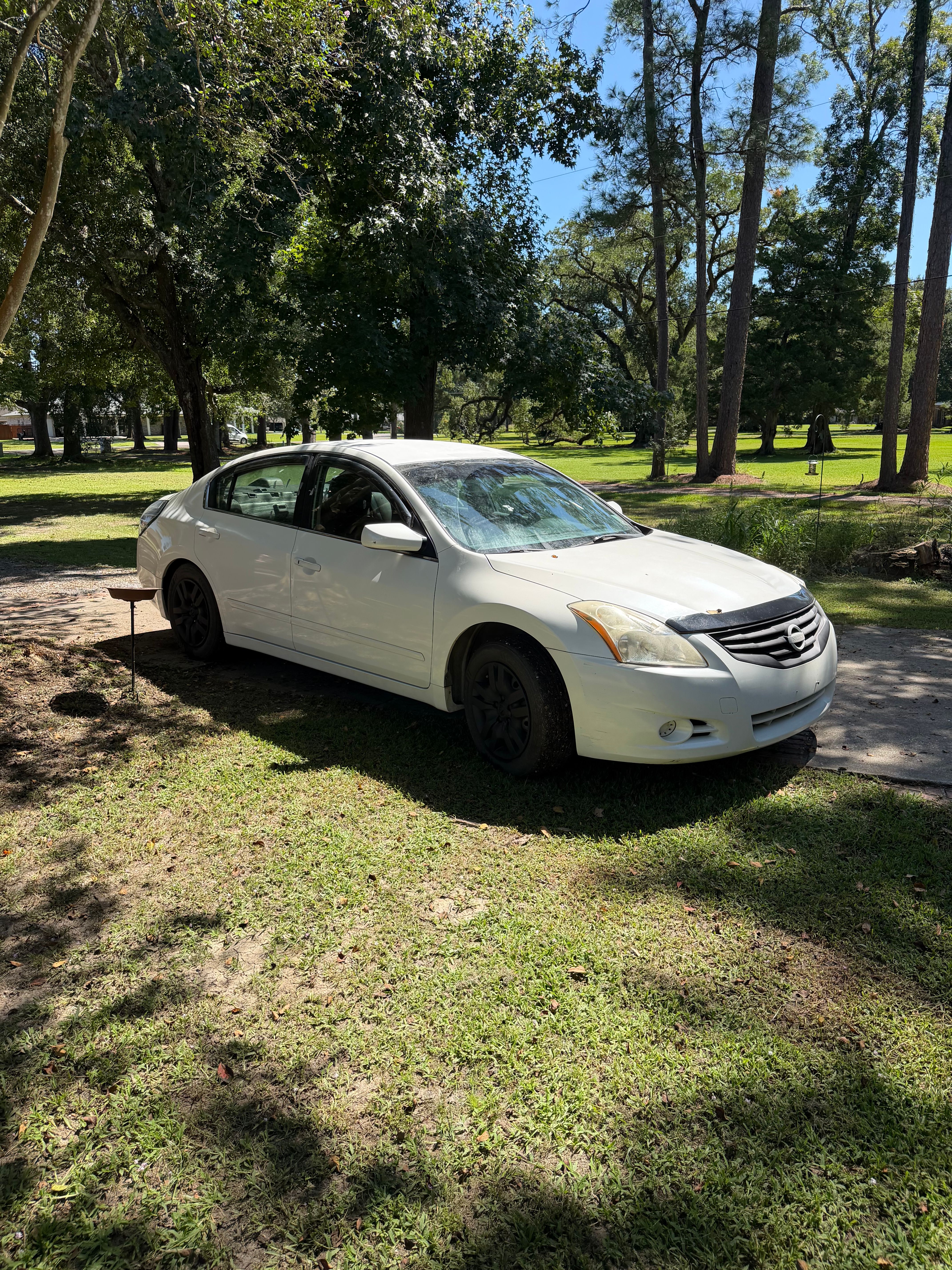 Used 2011 Nissan Altima 2.5 S FWD image 15