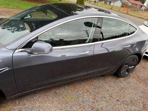 Used 2020 Tesla Model 3 Long Range image 6