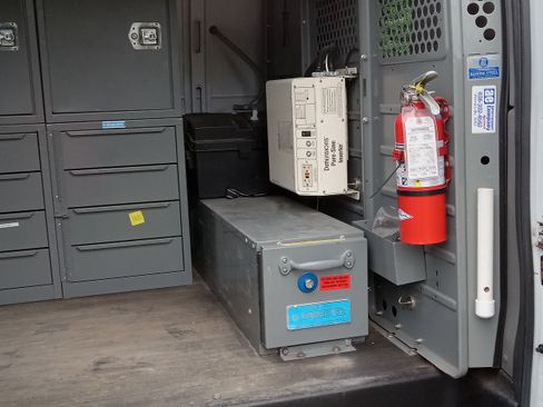 Used 2010 Chevrolet Express 2500 image 5