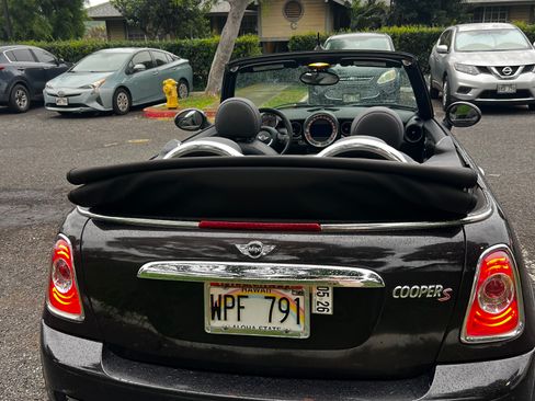 Used 2015 MINI Cooper S image 2