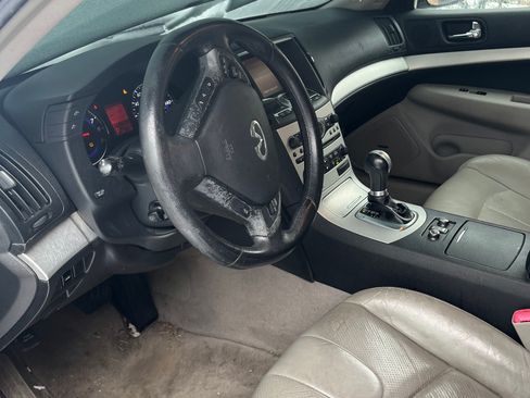 Used 2009 INFINITI G37 37x Sedan 4D w/ Premium Pkg image 10