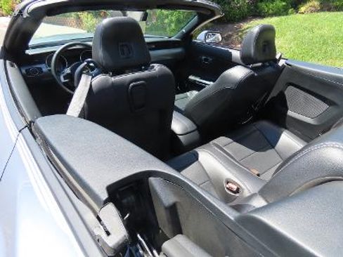 Used 2022 Ford Mustang Premium w/ Coastal Limited Package RWD image 11