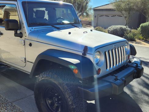 Used 2009 Jeep Wrangler X image 8