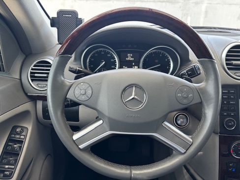 Used 2012 Mercedes-Benz GL 450 4MATIC image 9