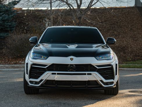 Used 2019 Lamborghini Urus image 8