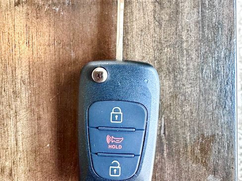 Used 2012 Kia Soul FWD image 30