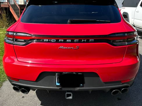 Used 2021 Porsche Macan S image 2