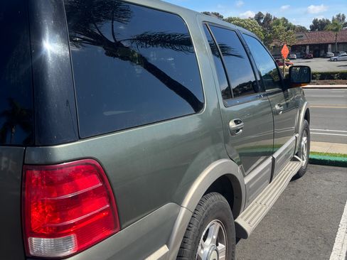 Used 2003 Ford Expedition Eddie Bauer RWD image 2