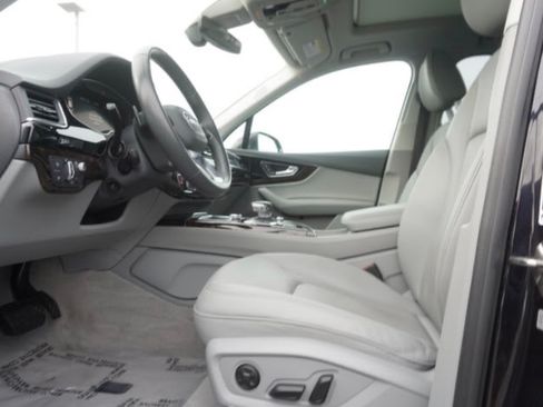 Used 2018 Audi Q7 3.0T Prestige w/ Prestige Package image 10