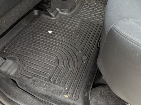 Used 2016 Kia Sorento LX image 10