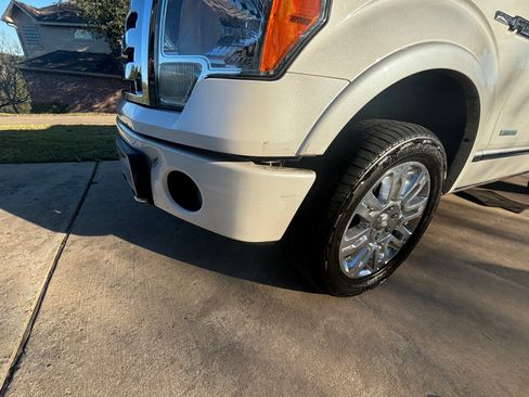 Used 2011 Ford F150 Platinum image 17