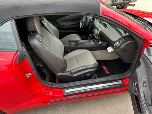 Used 2014 Chevrolet Camaro SS w/ RS Package image 17