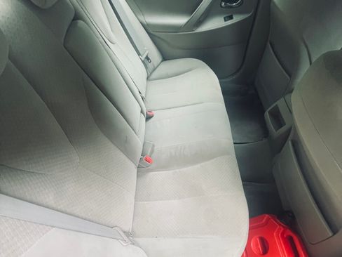 Used 2009 Toyota Camry LE FWD image 8