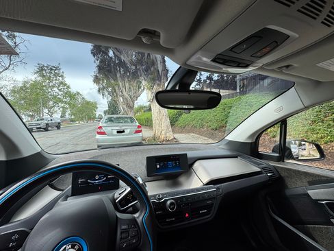 Used 2020 BMW i3 w/ Range Extender image 6