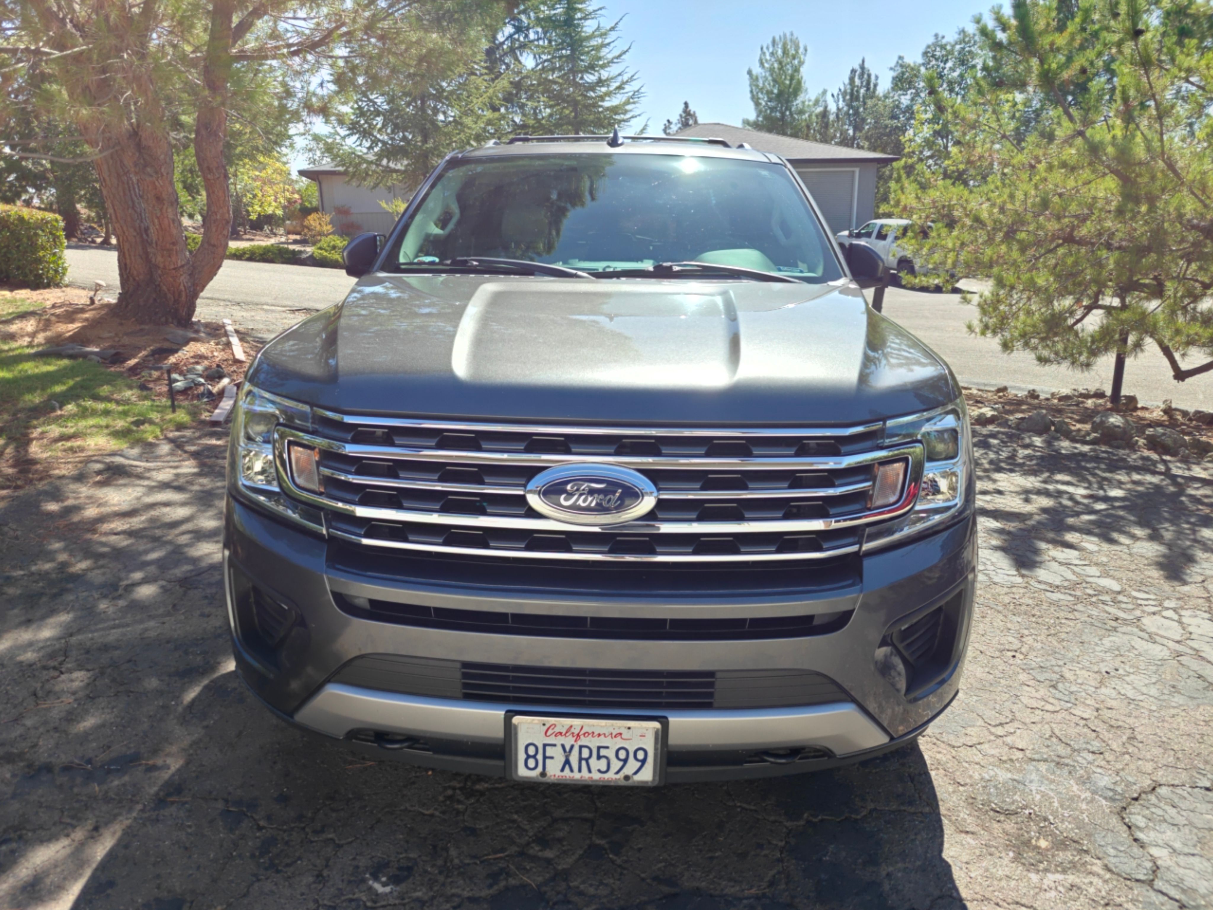 Used 2018 Ford Expedition XLT w/ Equipment Group 202A AWD/4WD image 5