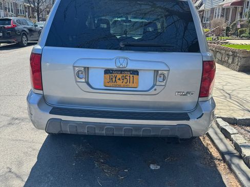 Used 2005 Honda Pilot EX image 2