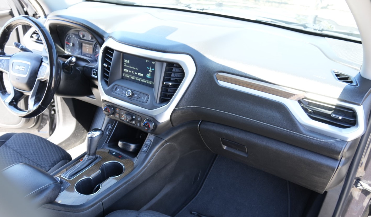 Used 2018 GMC Acadia SLE w/ Driver Alert Package I AWD/4WD image 17