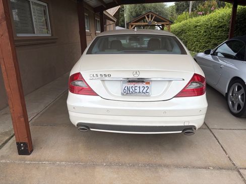 Used 2009 Mercedes-Benz CLS 550 image 4