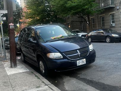 Used 2005 Dodge Grand Caravan SE