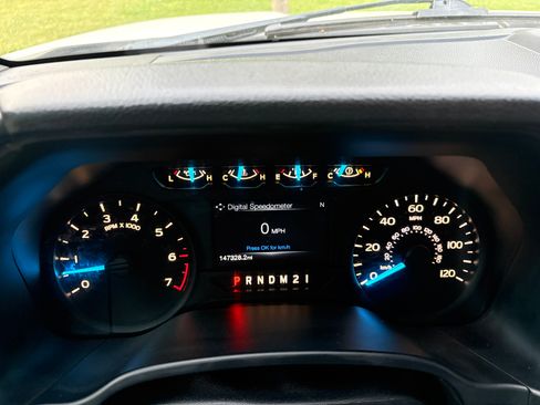 Used 2017 Ford F150 XL w/ Equipment Group 101A Mid AWD/4WD image 19