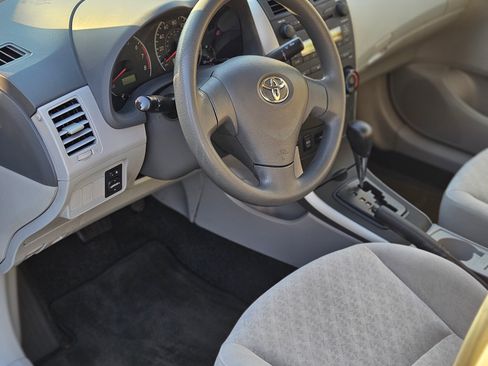 Used 2009 Toyota Corolla LE image 12