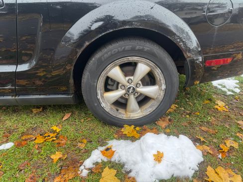 Used 2007 Ford Mustang Coupe image 8