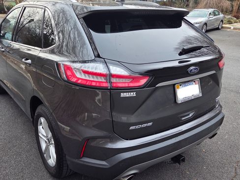 Used 2019 Ford Edge SEL w/ Equipment Group 201A image 18