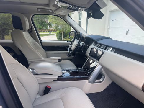 Used 2020 Land Rover Range Rover HSE image 6