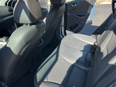 Used 2019 Hyundai Ioniq Limited image 14