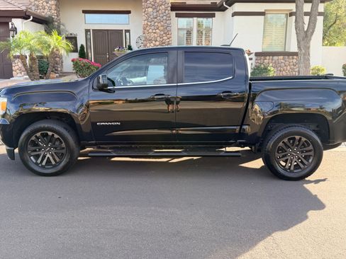 Used 2019 GMC Canyon SLE w/ Driver Alert Package image 1